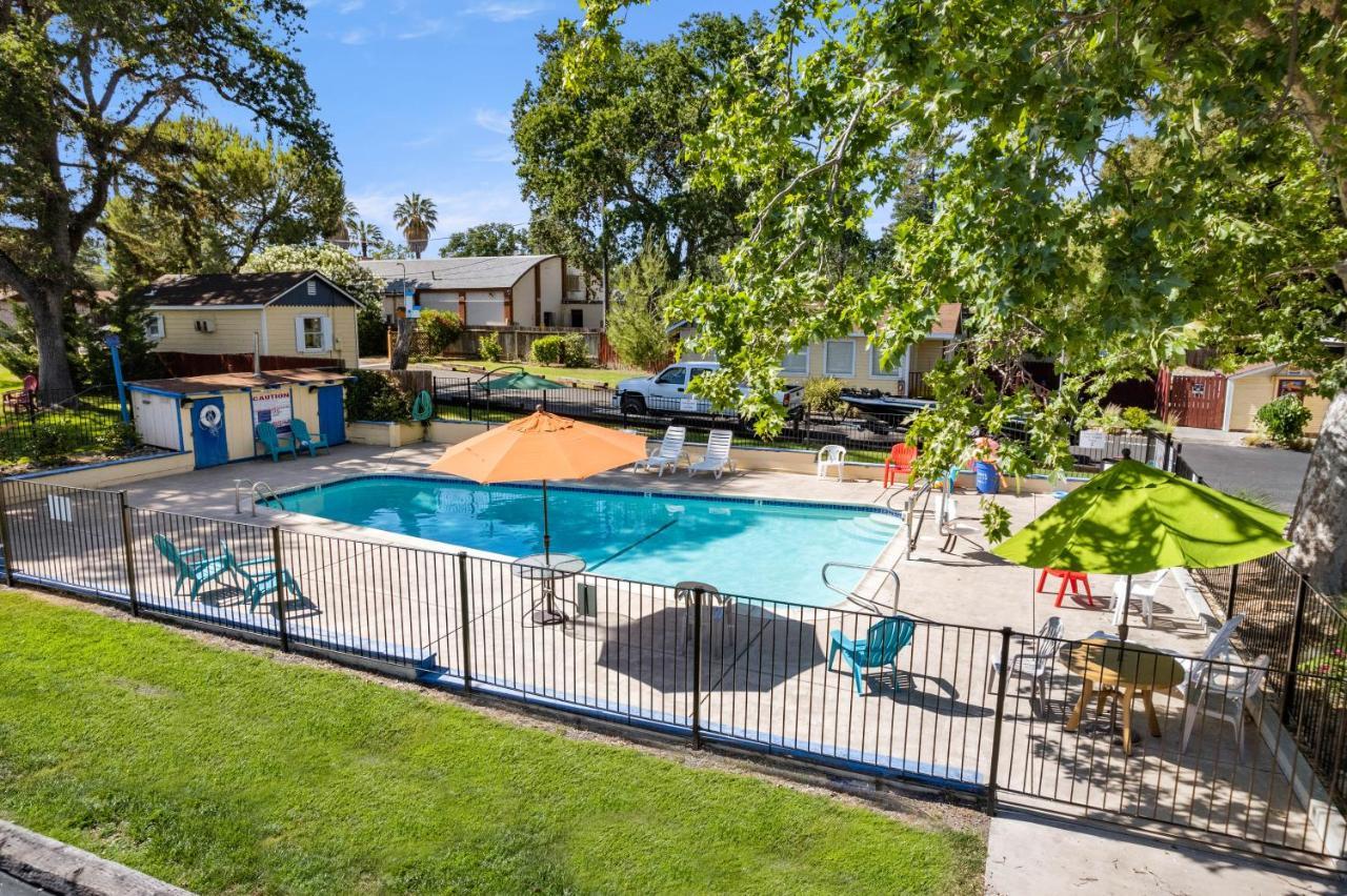 Skylark Shores Resort Lakeport Экстерьер фото